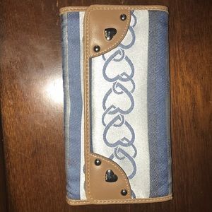 A cute XOXO Wallet/Clutch